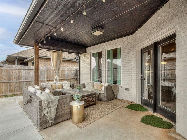 18600 Winamack Road, Edmond, OK 73012