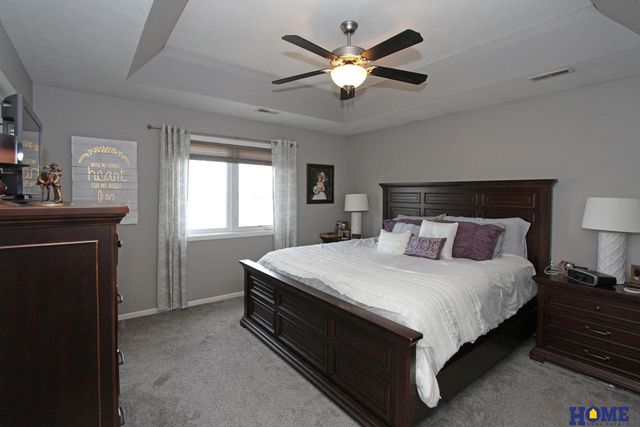 1025 Cyprus Boulevard, Hickman, NE 68372