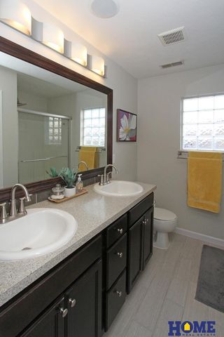 1025 Cyprus Boulevard, Hickman, NE 68372