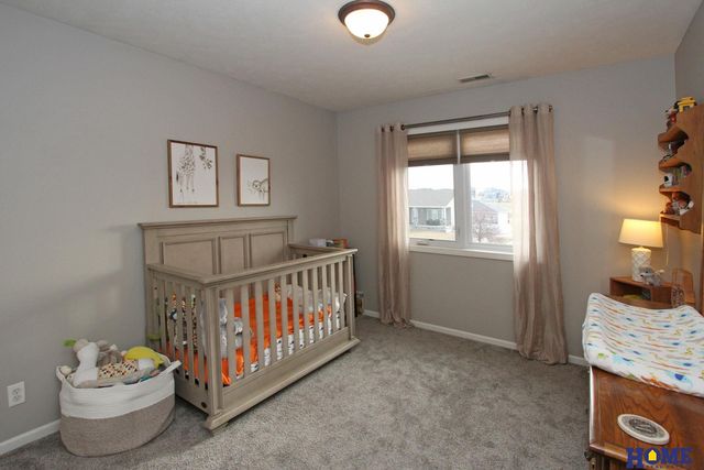 1025 Cyprus Boulevard, Hickman, NE 68372