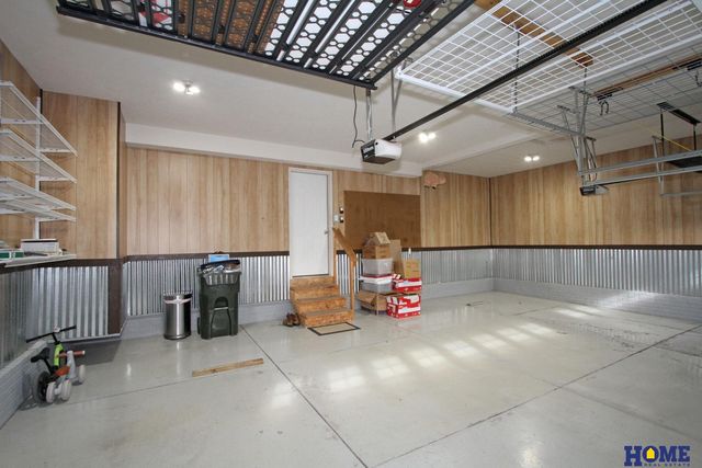 1025 Cyprus Boulevard, Hickman, NE 68372