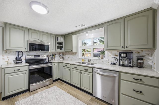 8311 Igou Gap Road, Chattanooga, TN 37421