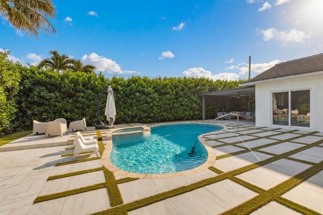 1044 NW 6th Drive, Boca Raton, FL 33486
