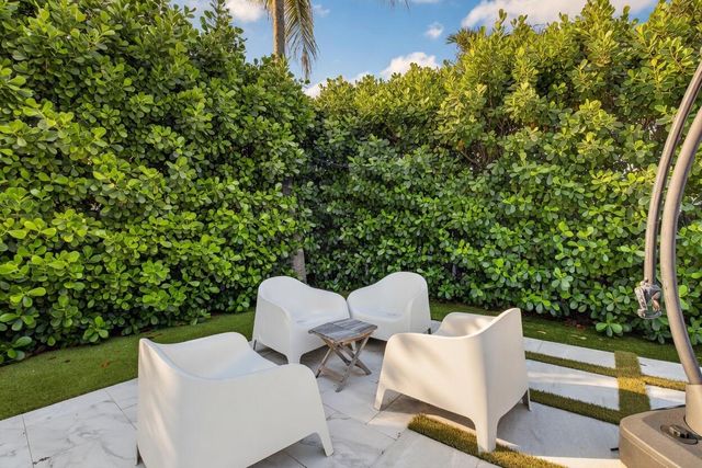 1044 NW 6th Drive, Boca Raton, FL 33486
