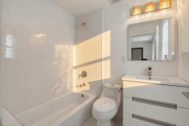 1044 NW 6th Drive, Boca Raton, FL 33486