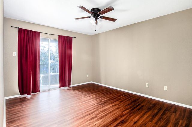 18511 Egret Bay Boulevard 606, Webster, TX 77058