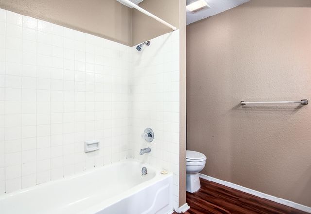 18511 Egret Bay Boulevard 606, Webster, TX 77058
