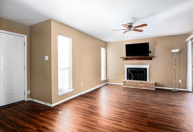 18511 Egret Bay Boulevard 606, Webster, TX 77058
