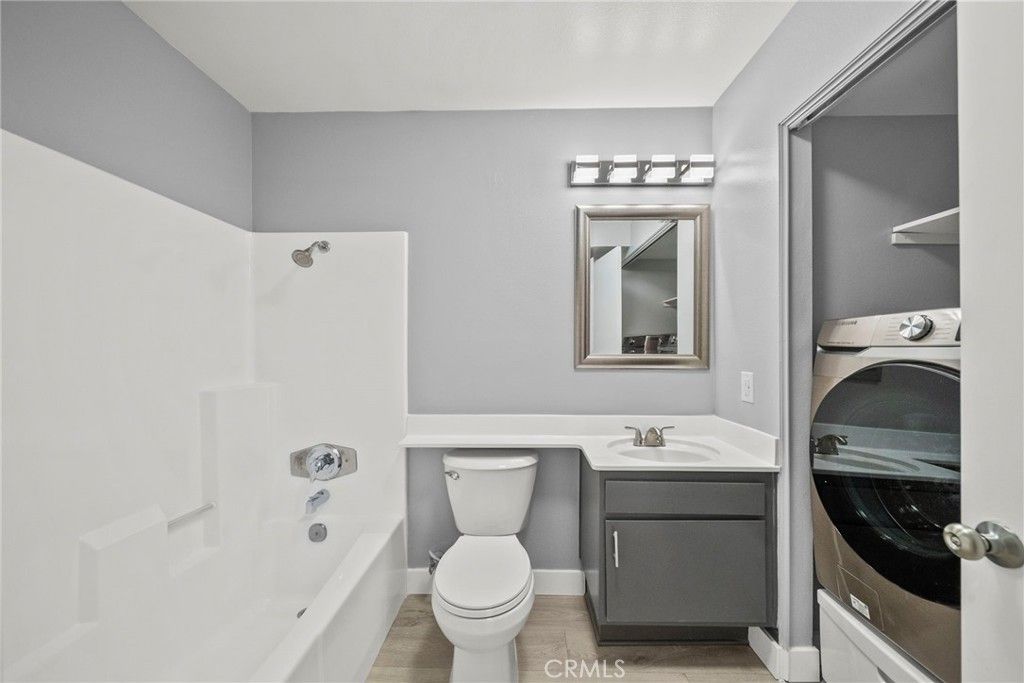 Image 12 of property listing at 27949 Tyler 355, Canyon Country, CA 91387