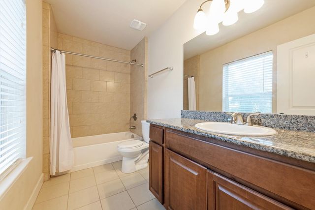 921 E 37th ST A, Austin, TX 78705