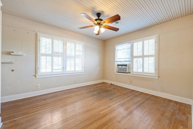 921 E 37th ST A, Austin, TX 78705