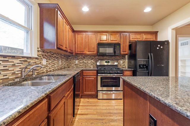 921 E 37th ST A, Austin, TX 78705