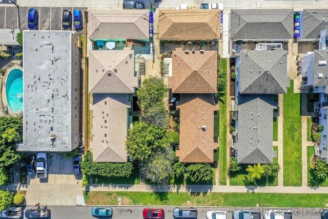 1533 39 Chalcedony St, San Diego, CA 92109