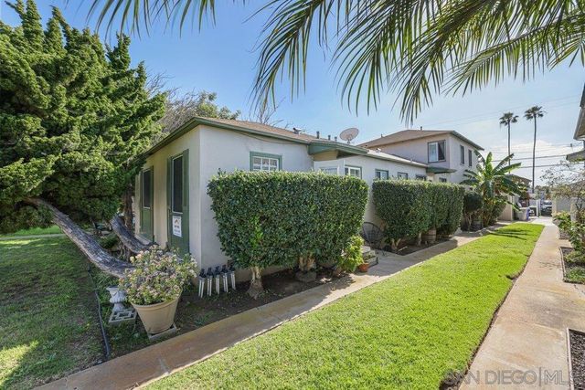1533 39 Chalcedony St, San Diego, CA 92109