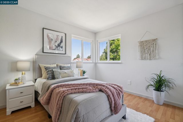 1158 St Matthew Pl 107, Concord, CA 94518