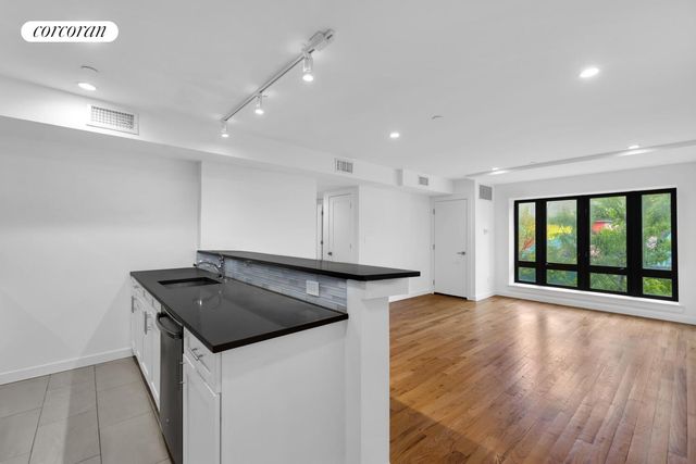 3025 21st St Apt 2C, New York City, NY 11102