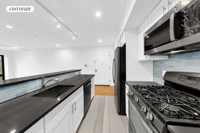 3025 21st St Apt 2C, New York City, NY 11102
