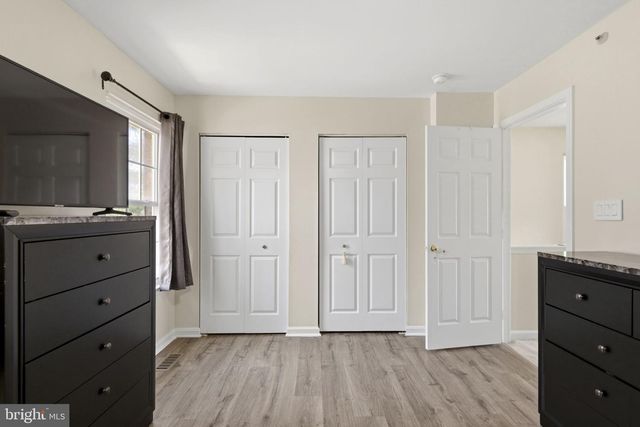 23 RED JONATHAN, Baltimore, MD 21208