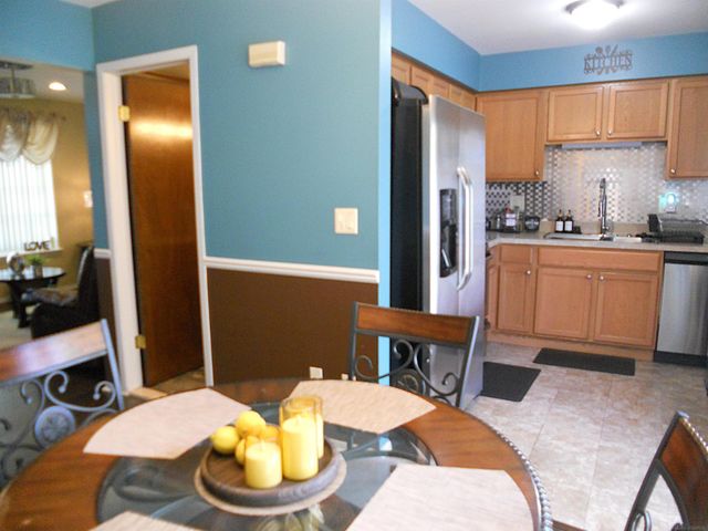 24541 Seaton Circuit E. Drive BLDG 2, UNIT 15., Warren, MI 48091