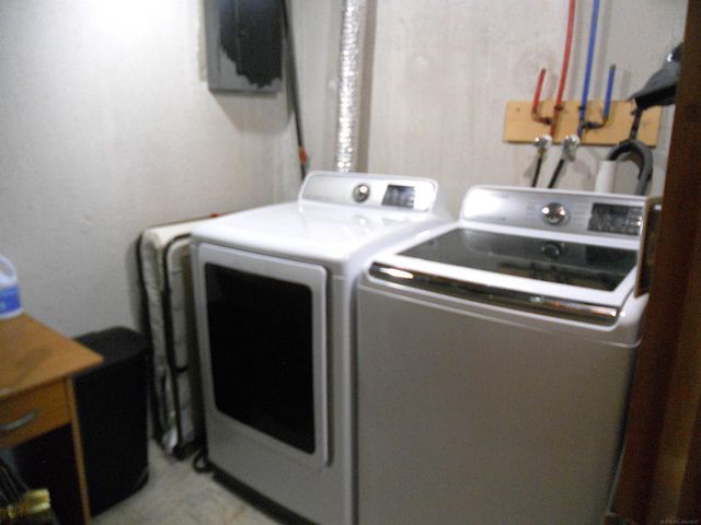 24541 Seaton Circuit E. Drive BLDG 2, UNIT 15., Warren, MI 48091