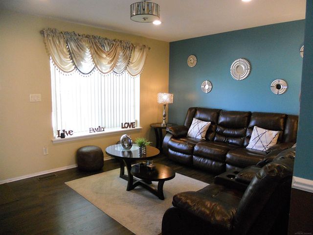 24541 Seaton Circuit E. Drive BLDG 2, UNIT 15., Warren, MI 48091