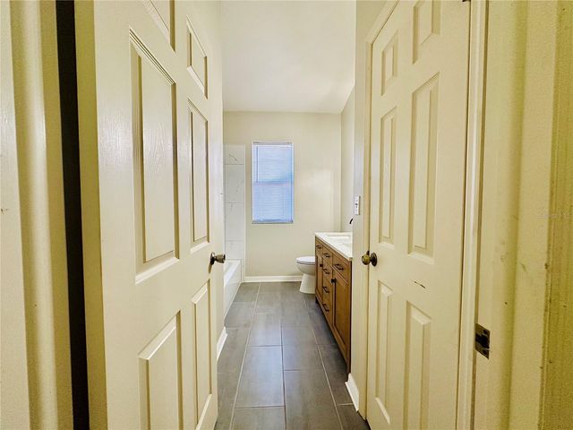 1643 SAND HOLLOW LANE, Valrico, FL 33594