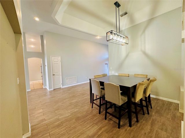 1643 SAND HOLLOW LANE, Valrico, FL 33594