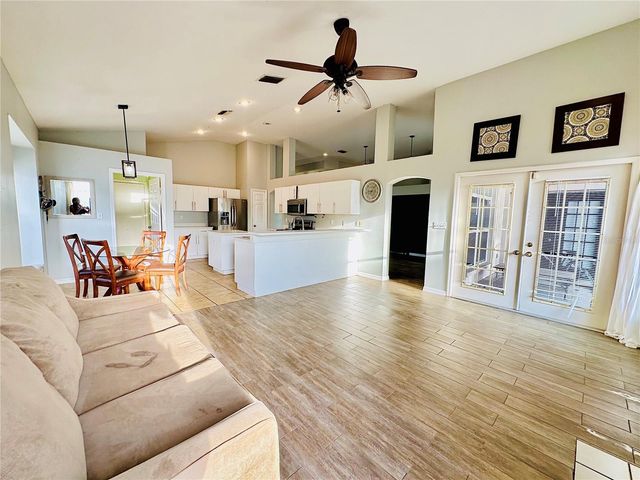 1643 SAND HOLLOW LANE, Valrico, FL 33594