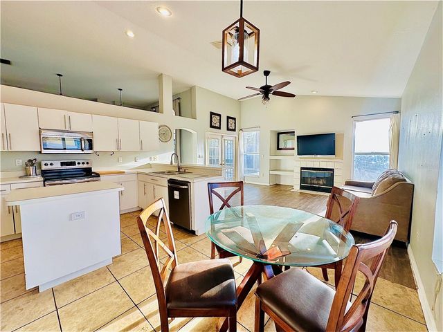 1643 SAND HOLLOW LANE, Valrico, FL 33594