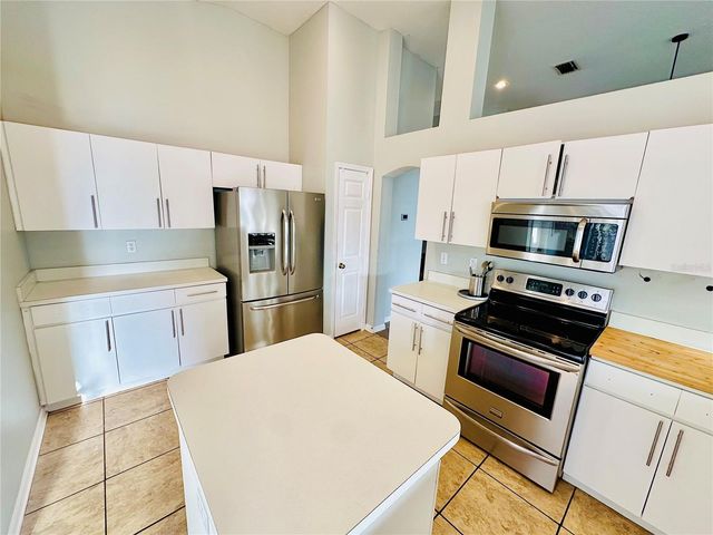 1643 SAND HOLLOW LANE, Valrico, FL 33594