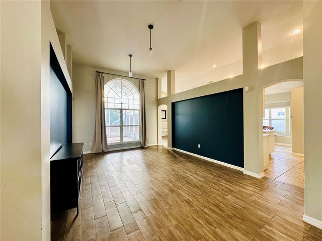 1643 SAND HOLLOW LANE, Valrico, FL 33594