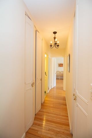22 Chestnut Place 501, Brookline, MA 02445