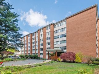 22 Chestnut Place 501, Brookline, MA 02445