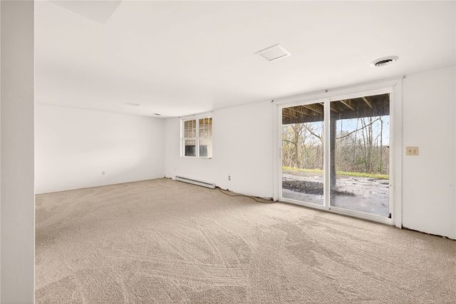 9 Hollingham, Perinton, NY 14450