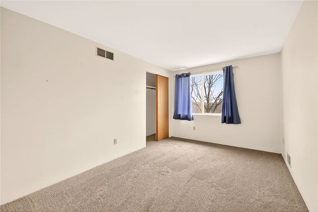 9 Hollingham, Perinton, NY 14450