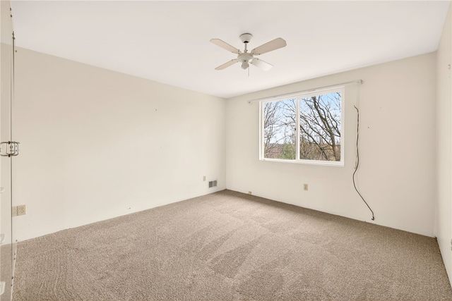 9 Hollingham, Perinton, NY 14450