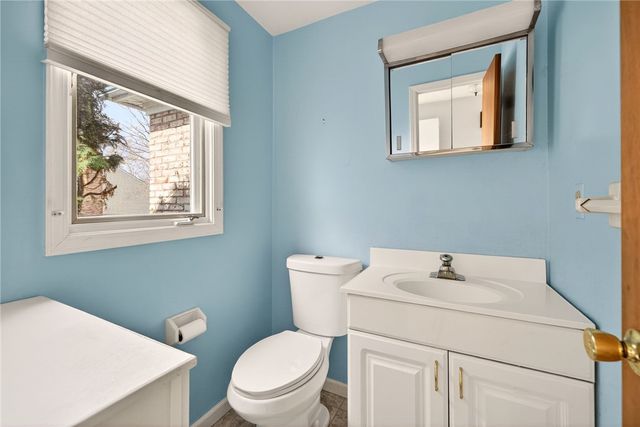 9 Hollingham, Perinton, NY 14450