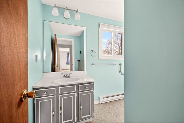 9 Hollingham, Perinton, NY 14450