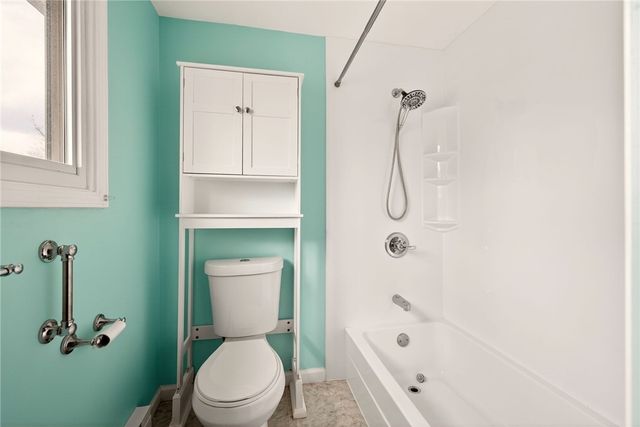 9 Hollingham, Perinton, NY 14450