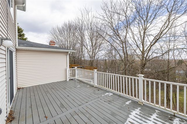 9 Hollingham, Perinton, NY 14450