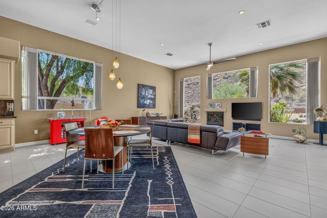 5565 W PINNACLE HILL Drive, Glendale, AZ 85310