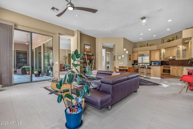 5565 W PINNACLE HILL Drive, Glendale, AZ 85310