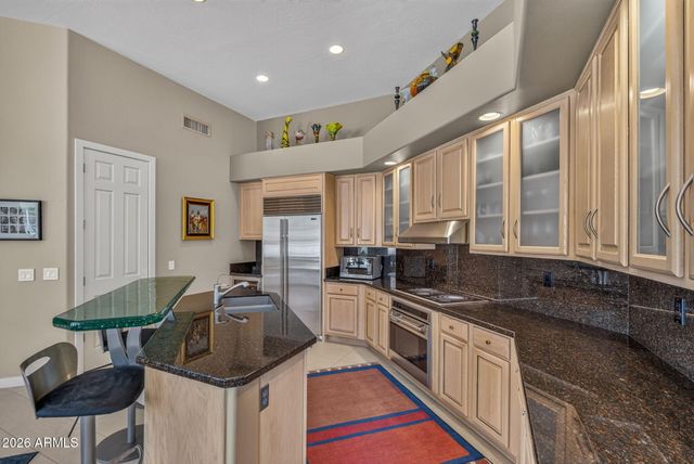 5565 W PINNACLE HILL Drive, Glendale, AZ 85310