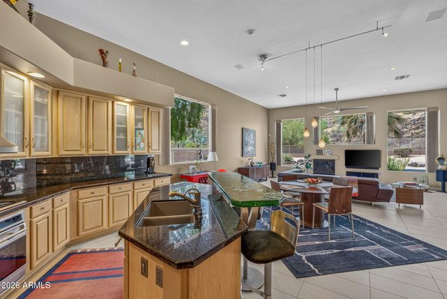 5565 W PINNACLE HILL Drive, Glendale, AZ 85310