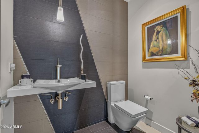 5565 W PINNACLE HILL Drive, Glendale, AZ 85310