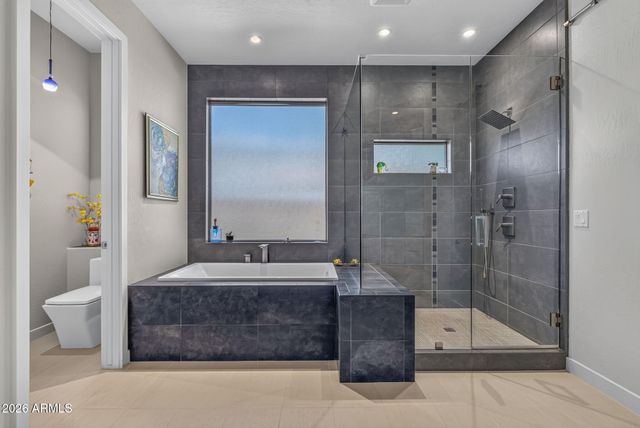 5565 W PINNACLE HILL Drive, Glendale, AZ 85310