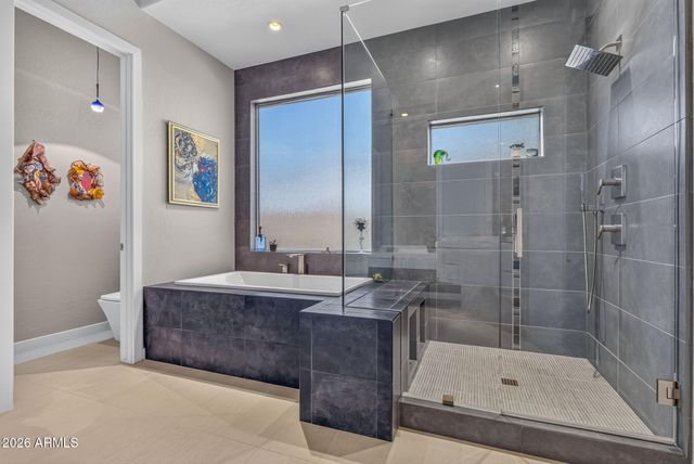 5565 W PINNACLE HILL Drive, Glendale, AZ 85310
