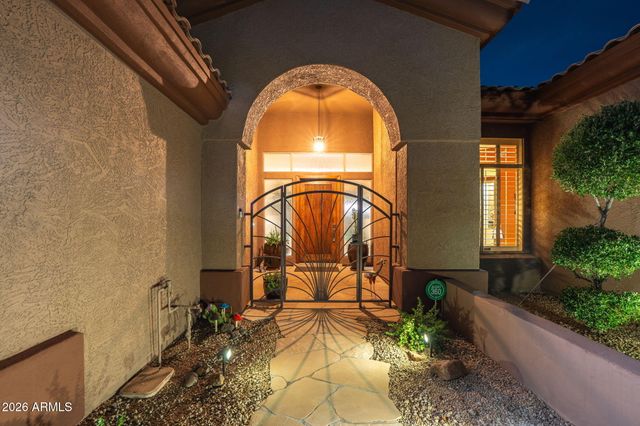 5565 W PINNACLE HILL Drive, Glendale, AZ 85310