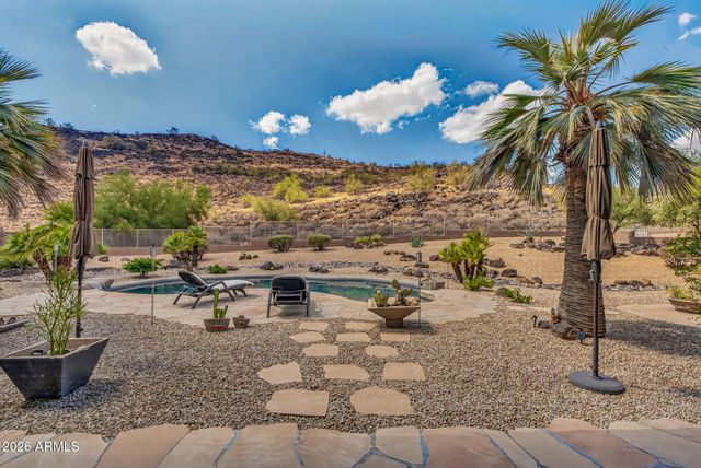 5565 W PINNACLE HILL Drive, Glendale, AZ 85310