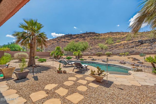 5565 W PINNACLE HILL Drive, Glendale, AZ 85310